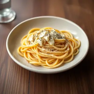 Cacio e Pepe Bucatini